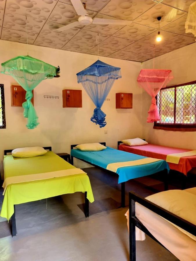 Helena Hostel 迪克韦勒 外观 照片